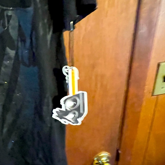 Taste Clothing -YM Tee -V Neck - Picture 3 of 4